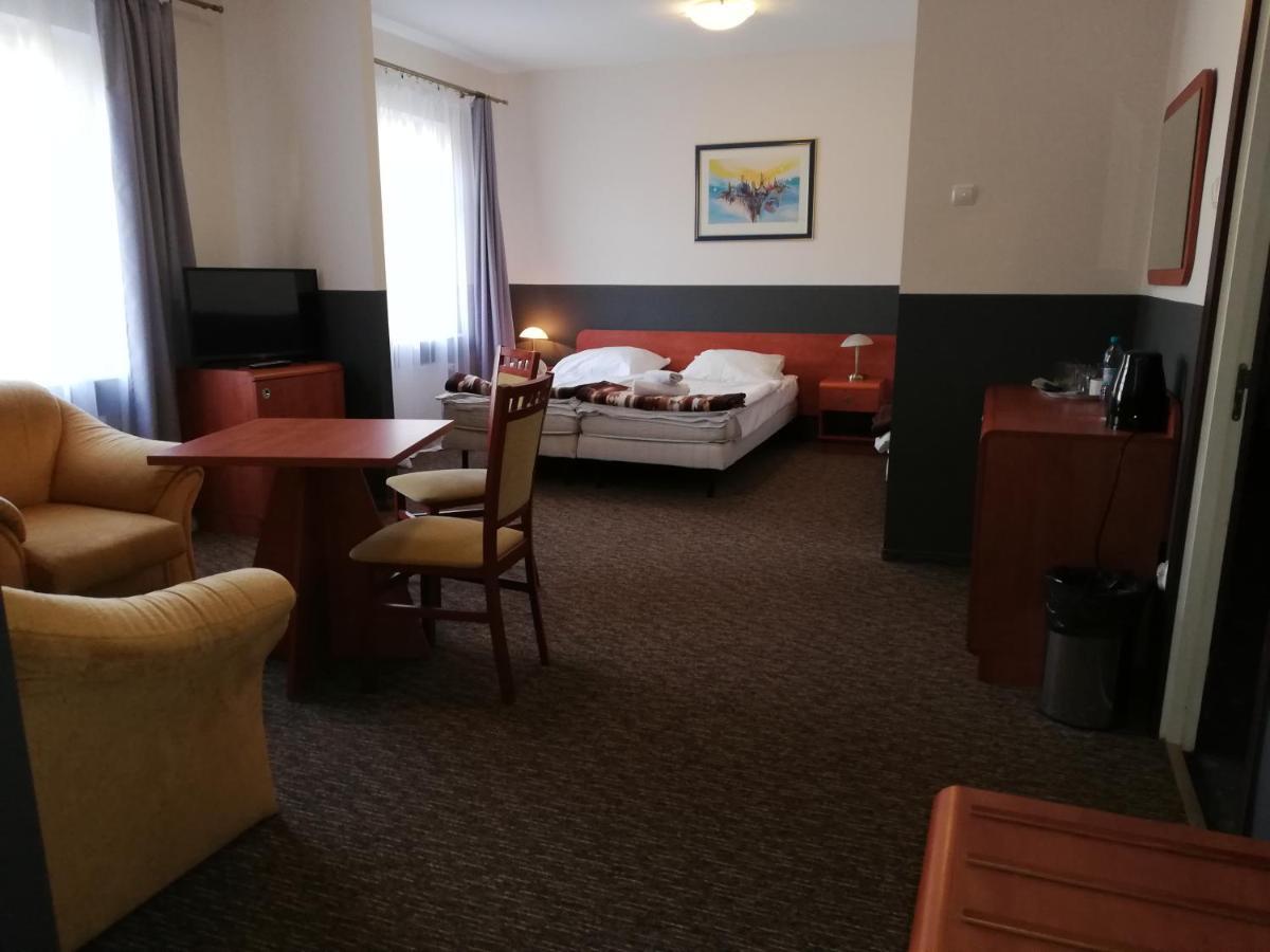 바이톰 Bristol Economy B&B 외부 사진